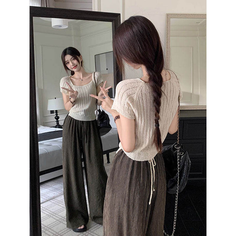 法式杏色方领短袖t恤女夏季穿搭小飞袖修身短款冰丝镂空针织上衣