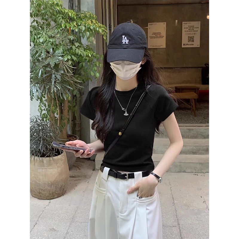 韩系黑色圆领插肩短袖t恤女夏季辣妹正肩修身小个子短款体恤上衣
