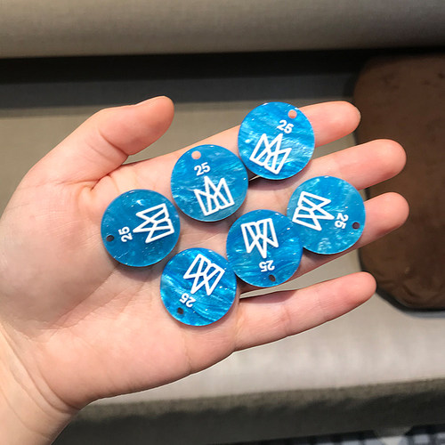 五月天周边吊孔醋酸标志牌