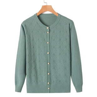 妈妈毛衣春秋款纯色针织衫奶奶薄款线衣外套老太太冬季内穿打底衫