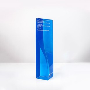 优选彩色水晶奖杯定制设计简约大气周年庆优秀员工V设计比赛奖牌