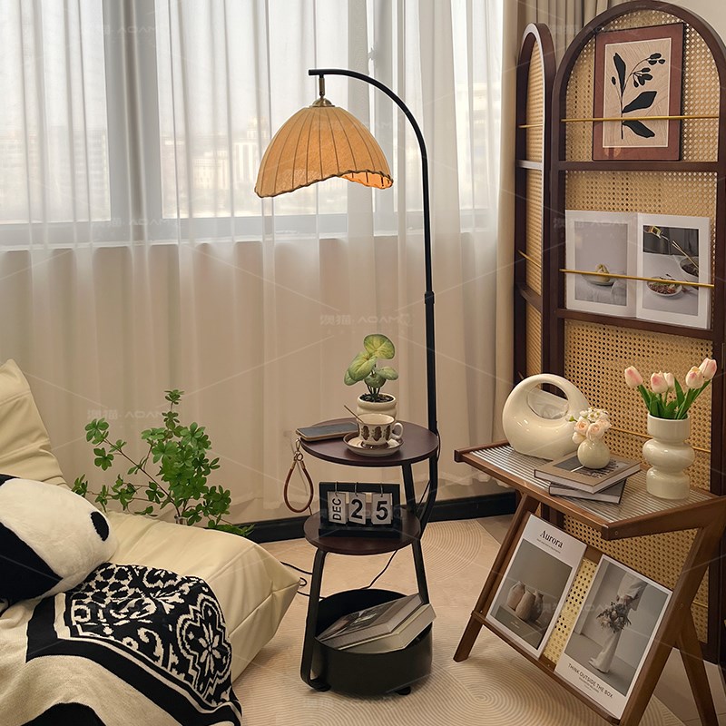优选中古风落地灯新款客厅沙发复古茶几K氛围灯卧室床头柜一体台