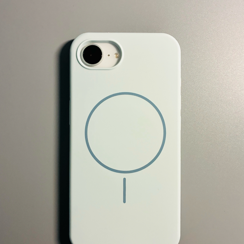 适用苹果16e手机壳液态硅胶磁吸壳iPhone16e防摔保护套MagSafe无线充电简约耐看
