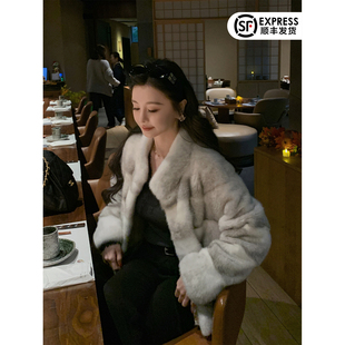 徐琳 10AM 「喜马拉雅」轻奢线十字横排纹内里水貂皮草