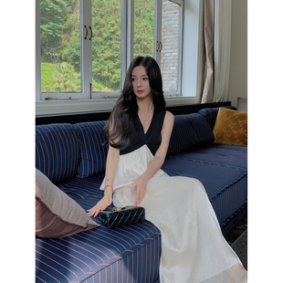 MINI 飘逸半裙两件套 STUDIO徐琳「极简美学」轻奢V领百褶边上衣