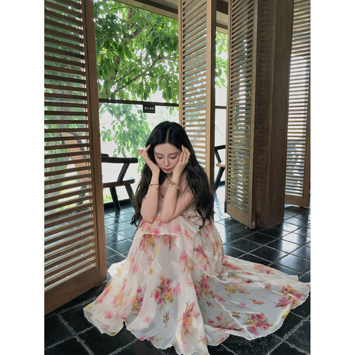 5/11 10AM 徐琳「春日花影」法式温柔碎花雪纺吊带度假两件套