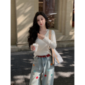 10AM 徐琳「冬日伴侣」蕾丝拼接小心机镂空绵羊毛混纺上衣