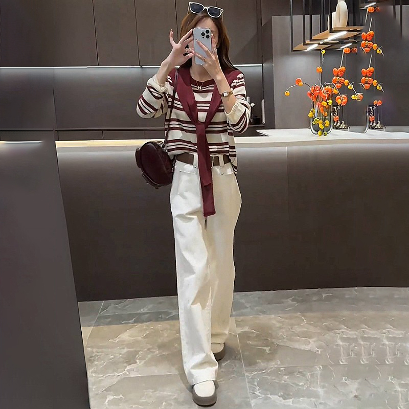 秋季女装新款时尚洋气显瘦套装休闲条纹针织衫+披肩+牛仔裤三件套