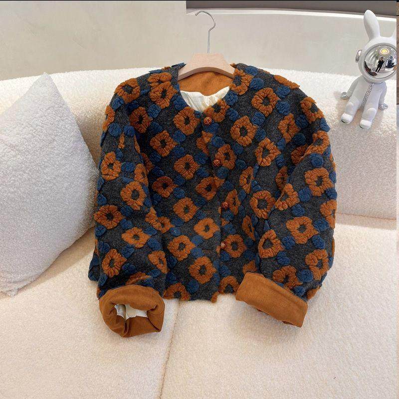 2024秋冬季新款韩系橘色立体花朵设计感宽松圆领保暖气质短外套女