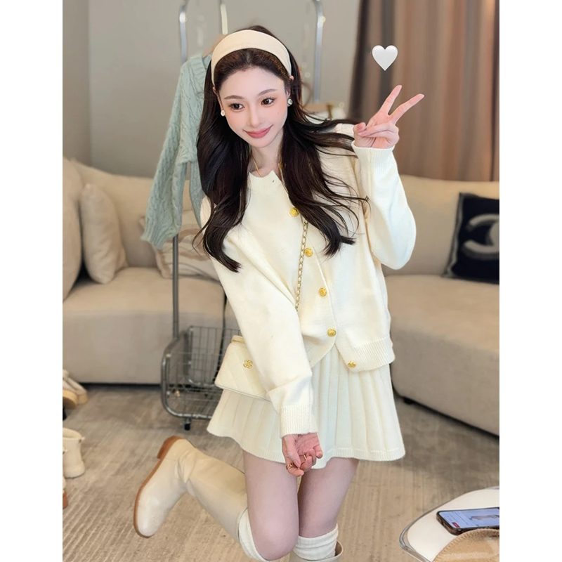 小香风气质韩版高级感套装2024新款爆款洋气欧货潮时髦针织两件套