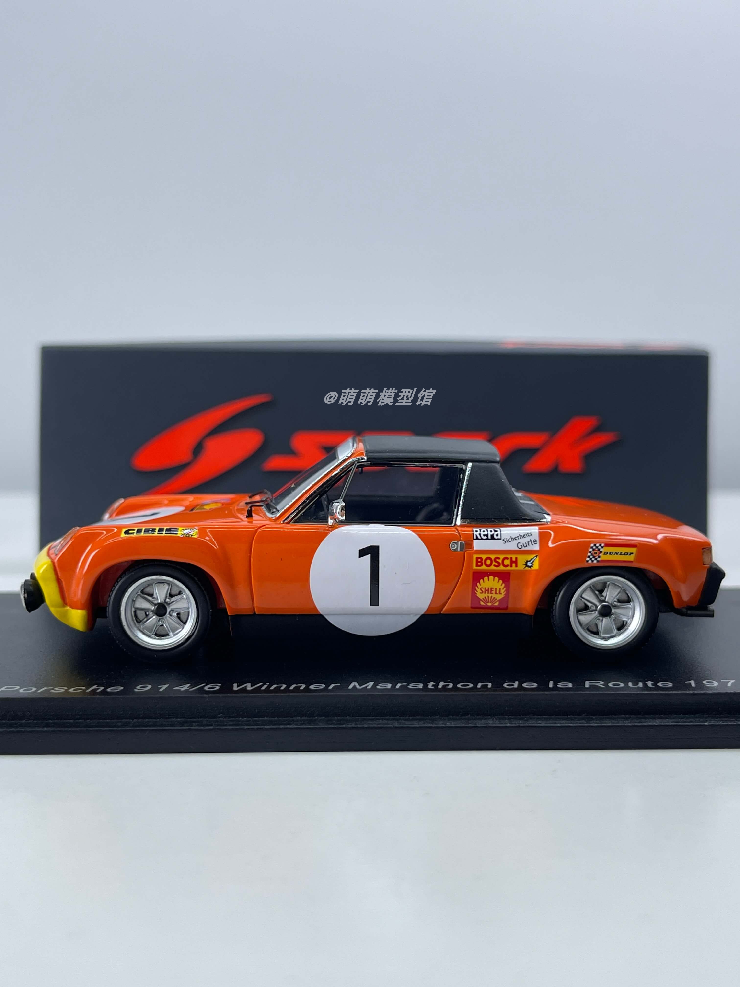 Spark保时捷树脂143车模冠军