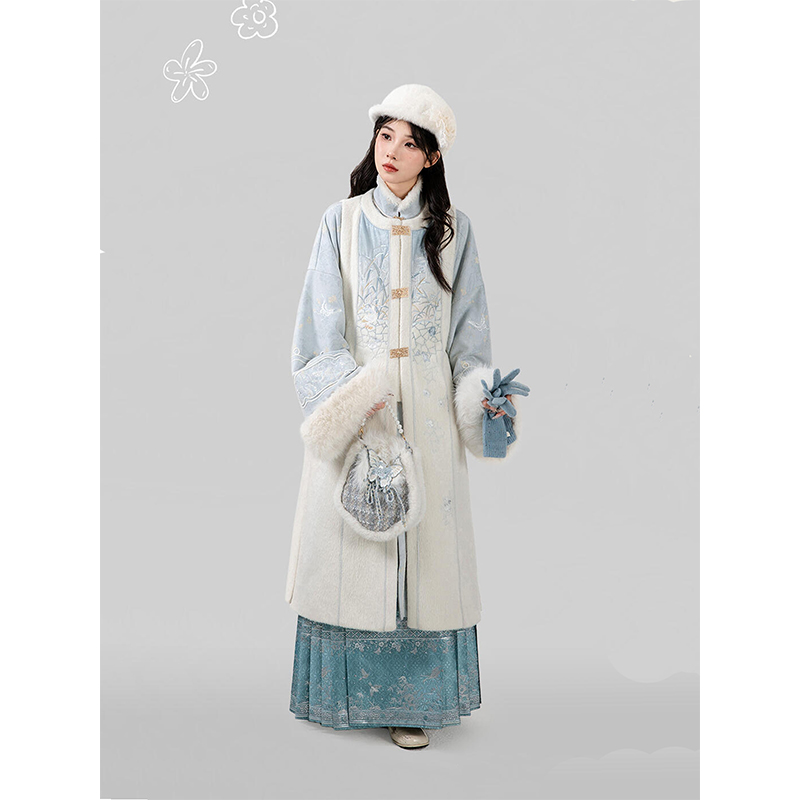 汉服女立领对襟长衫长比甲马面裙加绒保暖套装冬季新款日常通勤