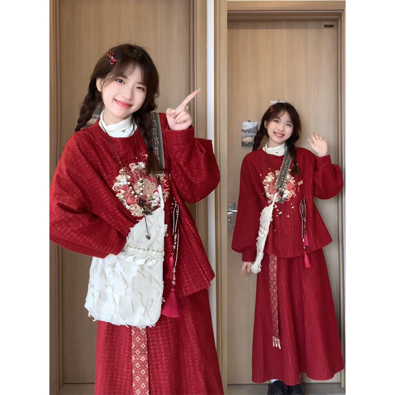 新年战袍中国风马年汉服女红色上衣日常下裙过年套装冬季拜年服