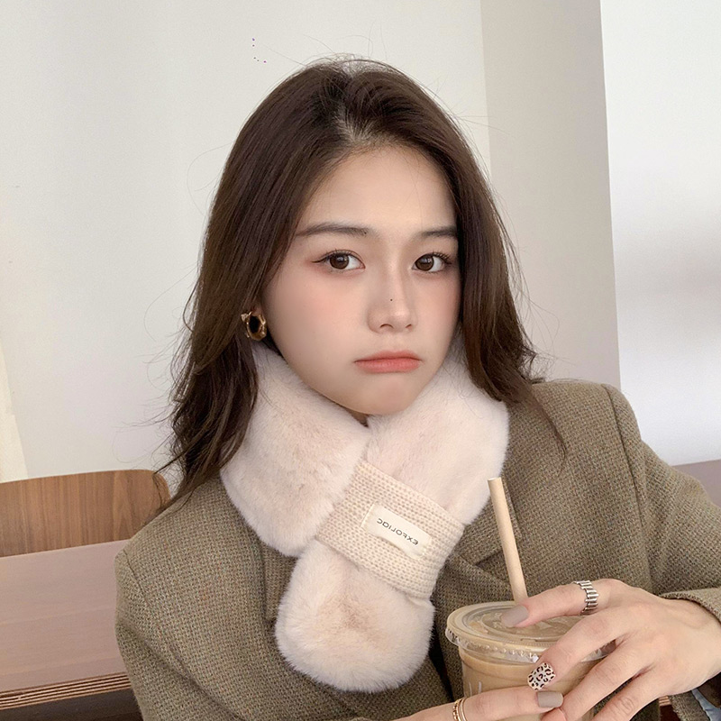 高级感 韩国东大门冬天新款仿濑兔毛交叉围巾毛绒围脖加厚保暖女