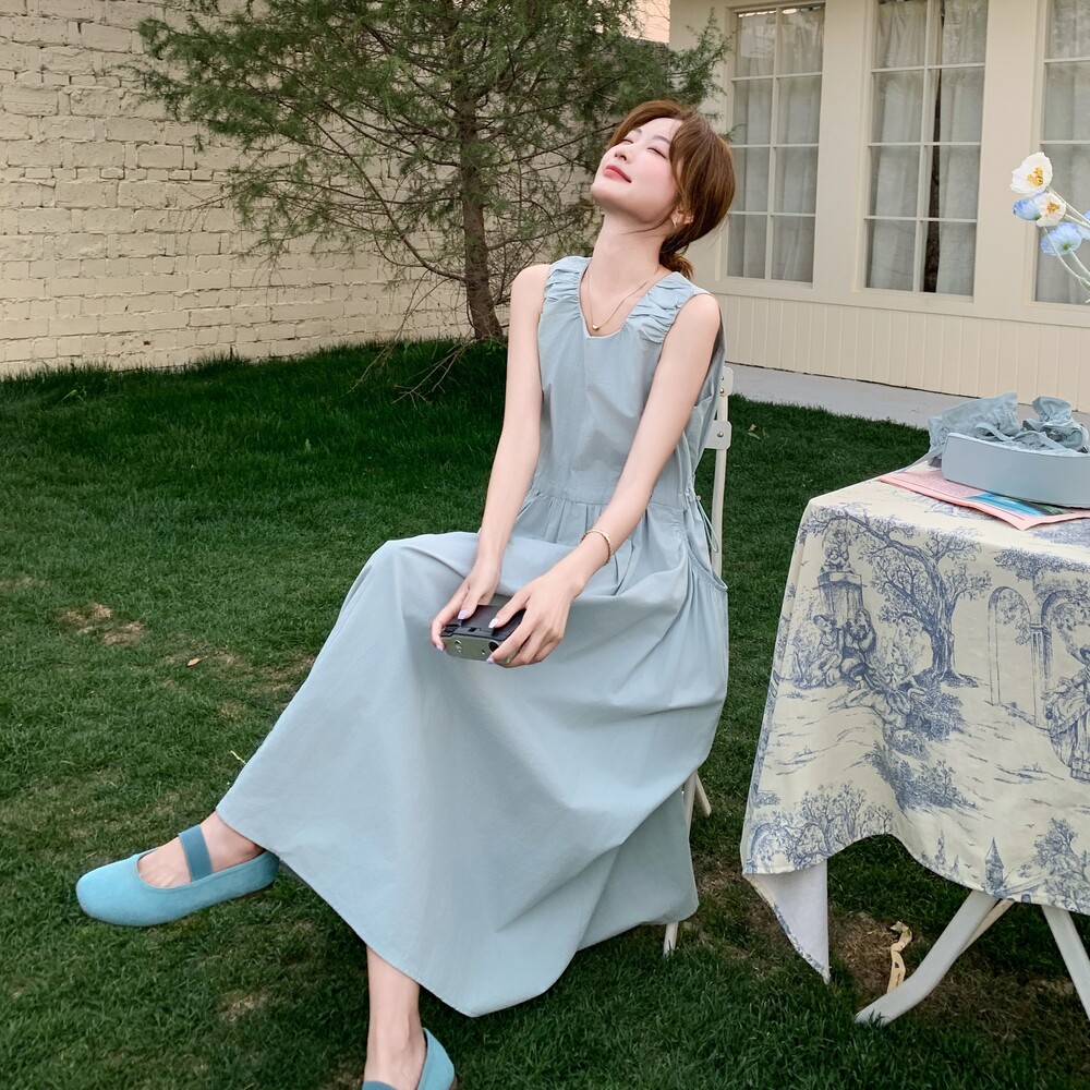 蓝色无袖背心连衣裙女2025夏季新款法式温柔风宽松减龄设计感长裙,女装连衣裙,慧峰
