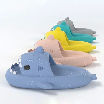 2024 New Summer Shark Slippers Women Slides Men Bathroom Fli