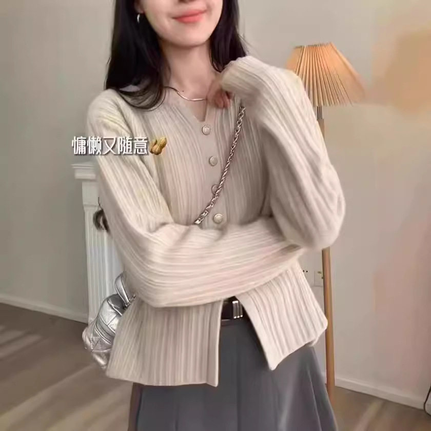 不起球修身半高领毛衣女套头针织衫秋冬新款黑色洋气内搭打底衫