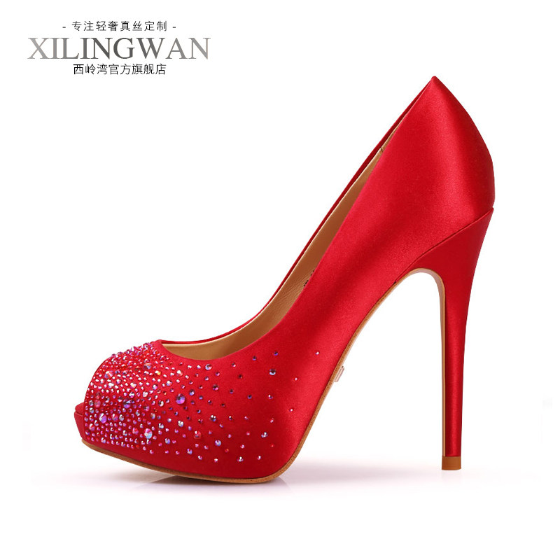 西岭湾新款红色真丝绸缎水晶婚鞋女鱼嘴细跟新娘鞋高跟鞋防水台33
