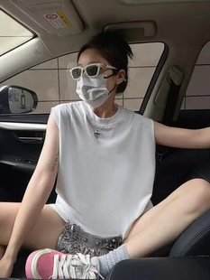设计感宽松白色背心女夏季2024新款纯棉百搭休闲外穿无袖上衣纯色