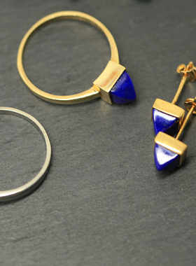 包邮925银镶嵌金字塔青金石戒指