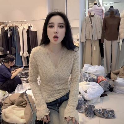 低领蕾丝打底衫女皮草内搭秋冬加绒加厚V领高级感收腰网纱上衣