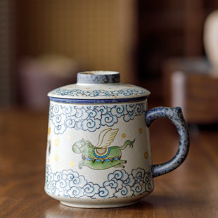 青花火石红马上起飞茶水分离泡茶杯焦糖釉陶瓷办公室杯子礼盒定制