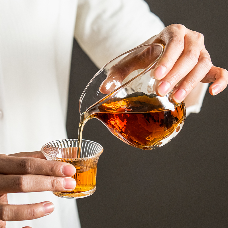 高档手工锤纹玻璃分享壶加厚耐热