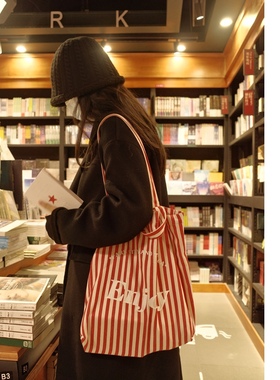 来无恙【享受公园城市和大海】大容量红色条纹托特包单肩帆布包