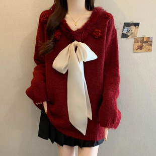 重工花朵毛毛V领高级感秋冬新款 显瘦独特漂亮蝴蝶结毛衣女 大码