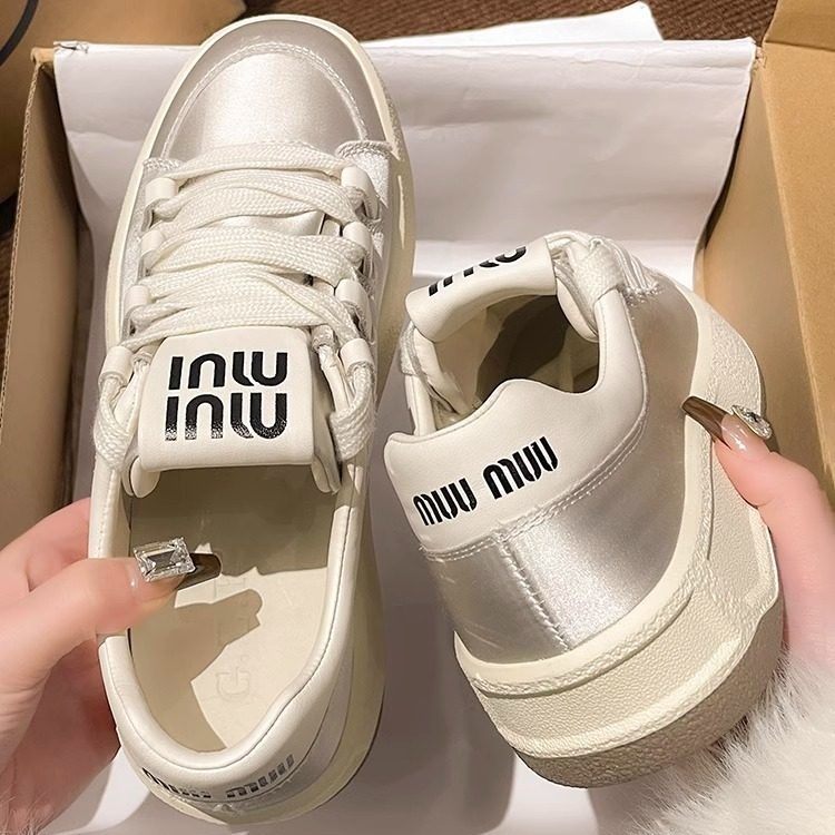 青岛福客来女鞋代工厂小白鞋子女2026新款爆款板鞋秋冬小香风厚底,女鞋,休闲板鞋,淘宝优惠券,粉丝福利购,淘宝优惠卷