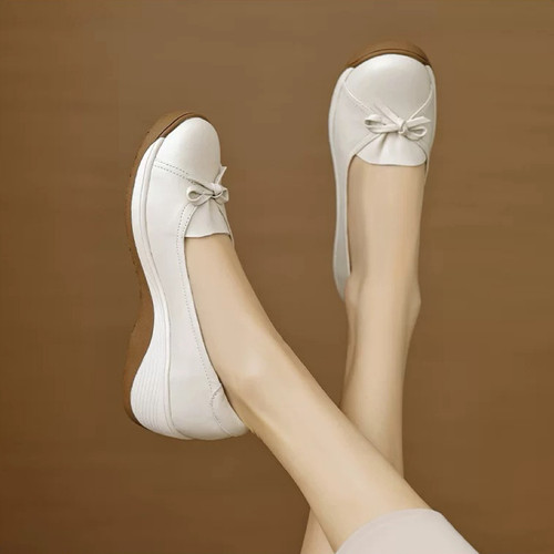 【意大利】Léone Varese ~ 蝴蝶结妈妈鞋真皮坡跟舒适圆头牛皮