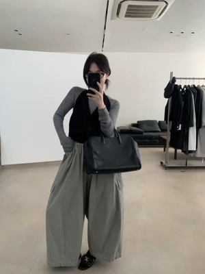 Low Flat 2025秋季新款韩版时尚百搭显瘦挂脖羊毛背心 2119