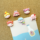 6个可爱卡通女孩趣味彩色图钉软木板毛毡小按钉照片墙装 饰工字钉