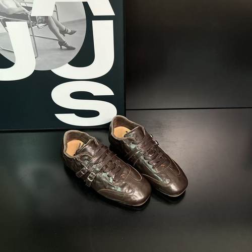 2025新款真皮复古加绒德训鞋女平底双排扣休闲运动板鞋百搭阿甘鞋