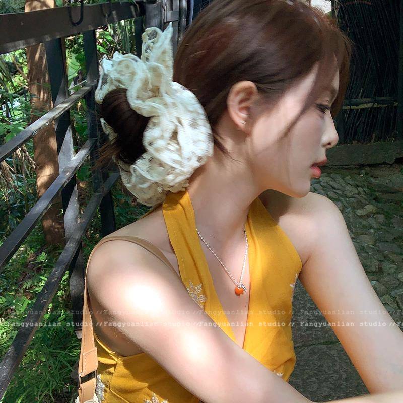 扁头救星!温柔奶白蕾丝花边超大肠发圈女2025新款高级感头绳发饰