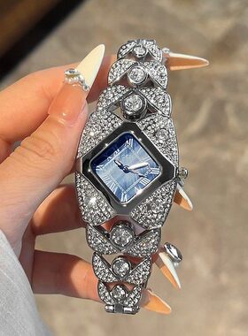 歌迪2025年时尚气质轻奢满钻感手镯式女表小众感复古手链石英手表