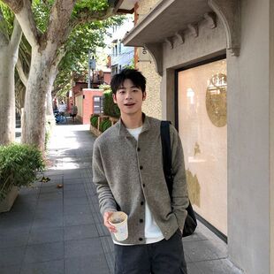 2025新款男生针织毛衣秋冬季开衫纽扣高领羊毛加厚上衣休闲外套半