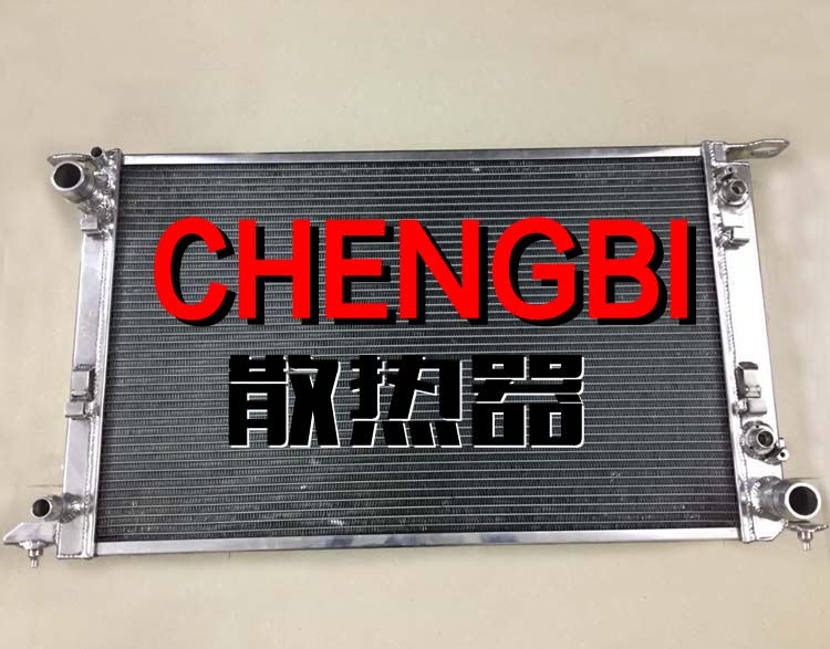 奥迪Q7 3.0T 2013年款全铝水箱　加厚水箱　原装位水箱　质量保证