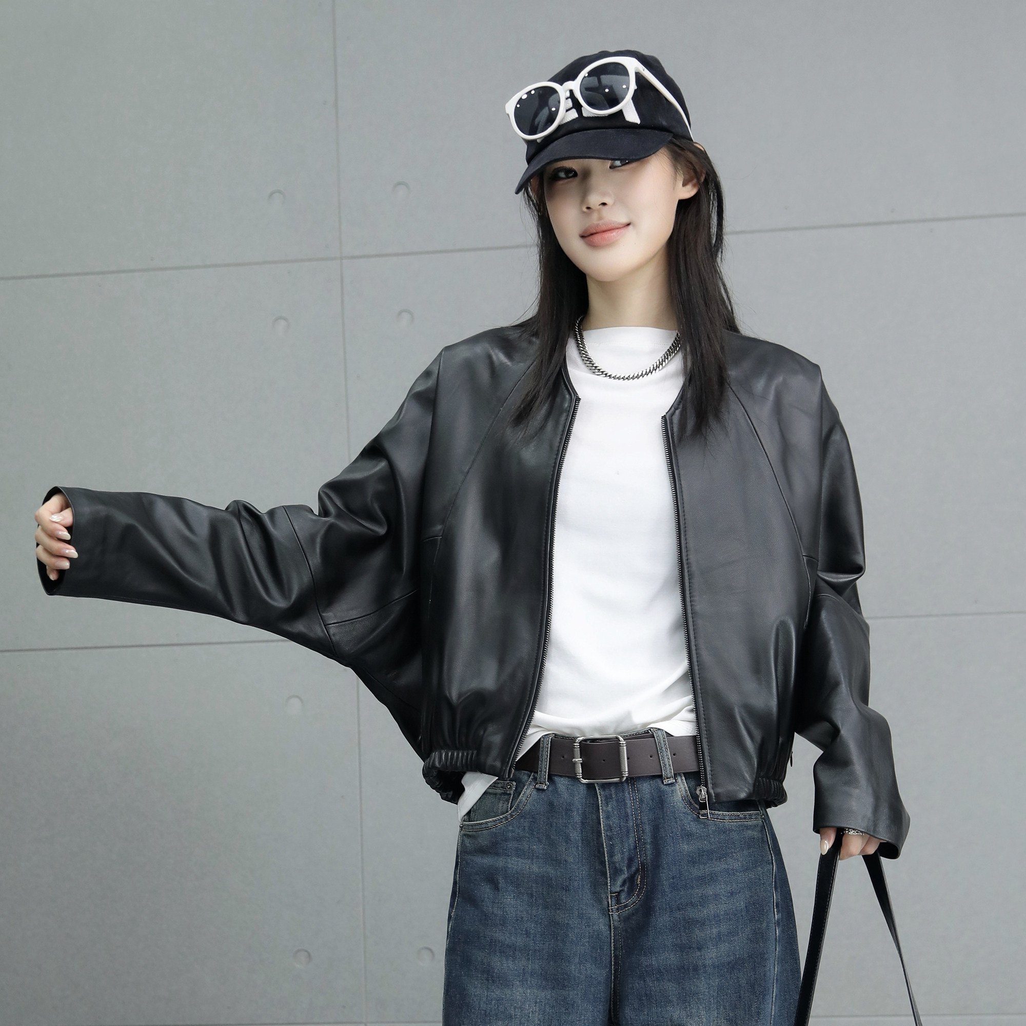 真皮皮衣女短款2025年秋季新款绵羊皮黑色V领蝙蝠袖夹克韩版外套