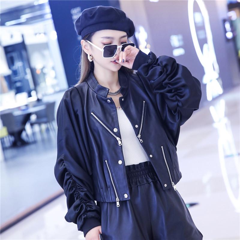 短外套女2025秋季新款绵羊皮沙袖皮衣真皮韩版上衣黑色立领皮夹克