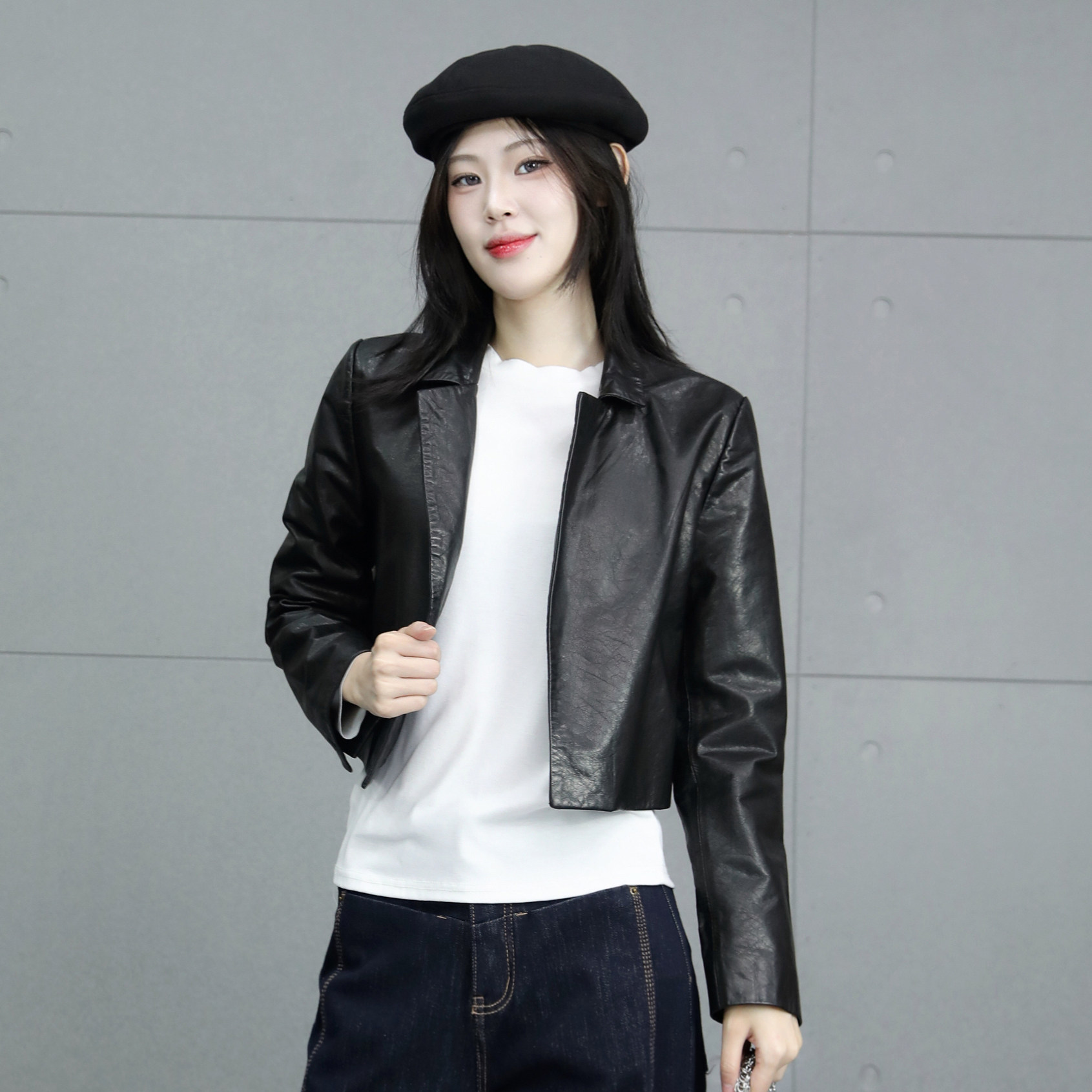 油蜡皮皮衣女短款2025年秋季新款真皮西装领长袖上衣黑色修身夹克