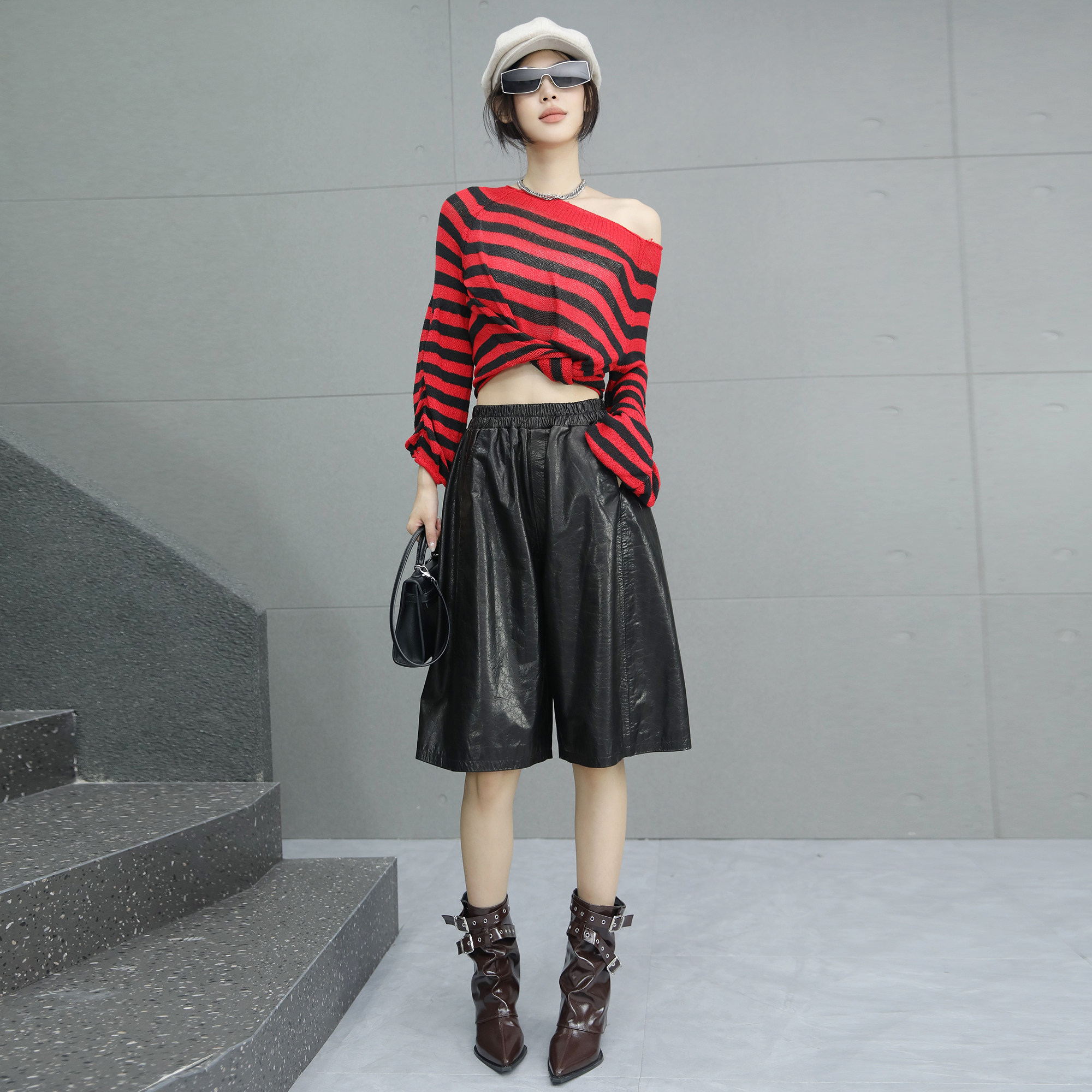 油蜡皮皮裤女2025秋新款牛皮黑色