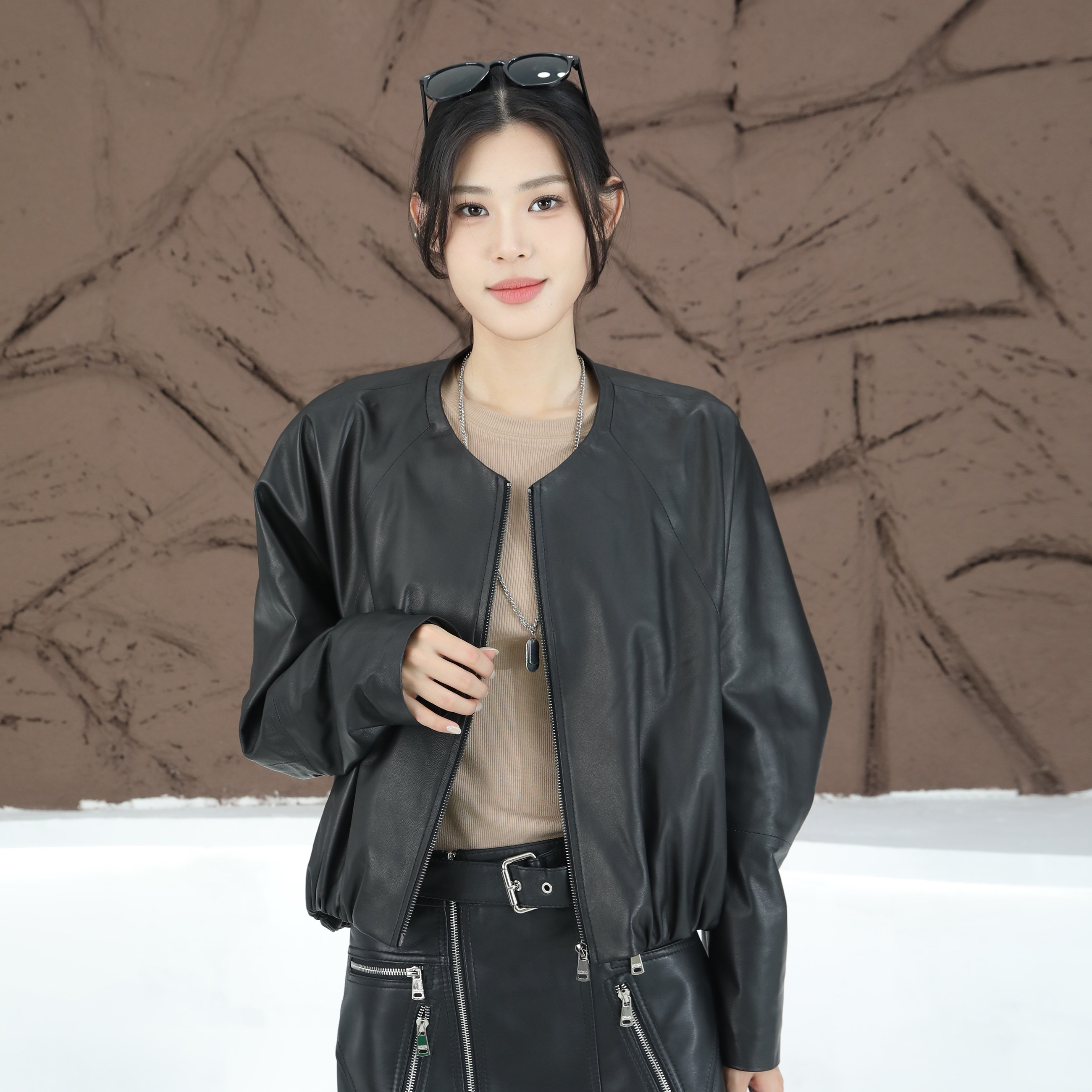 黑色短款真皮皮衣女蝙蝠袖秋季