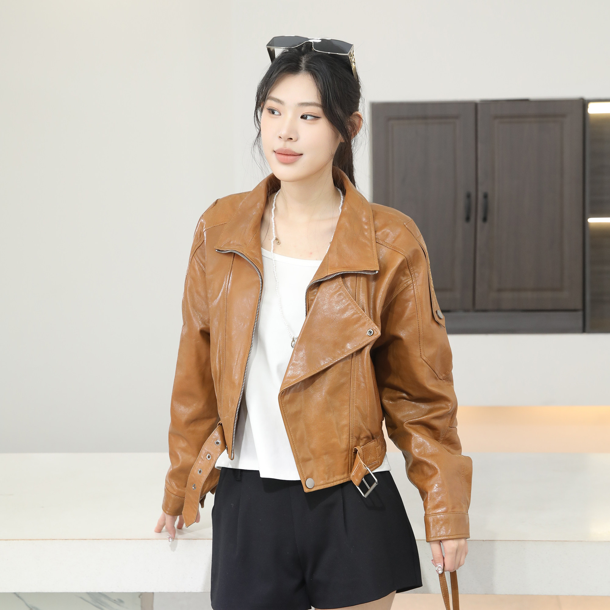 复古机车绵羊皮短款皮衣女