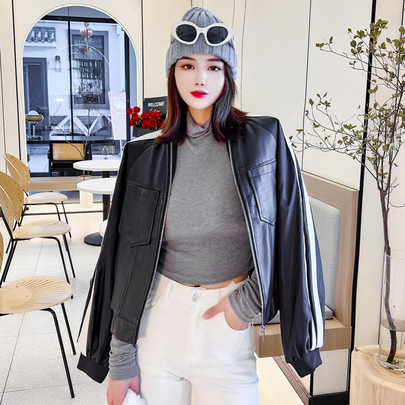 棒球服女2025年秋季新款真皮长袖立领皮衣绵羊皮黑色修身短款外套