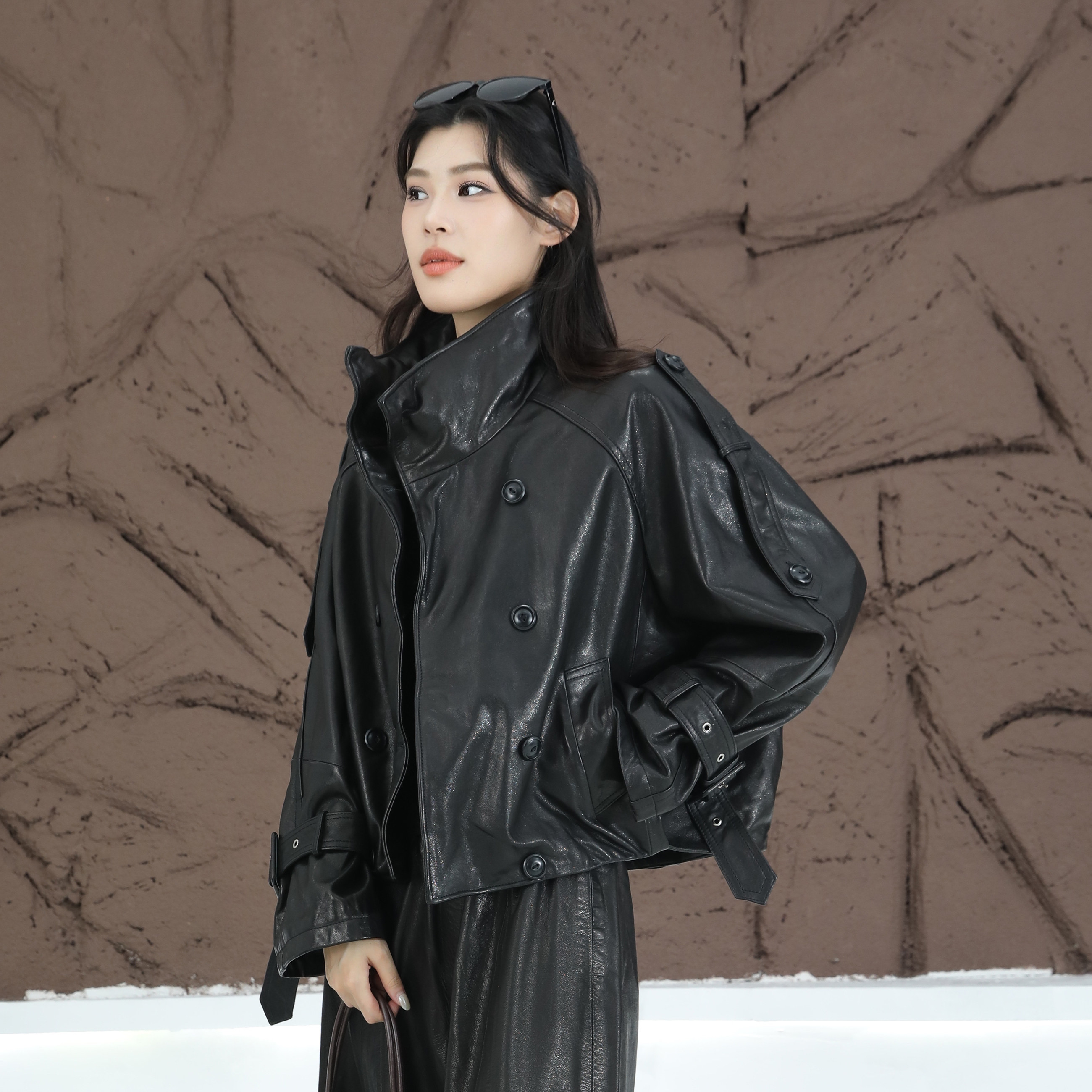 复古机车风短款真皮皮衣女