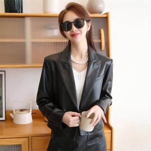 西装女短款2025年秋季新款真皮黑色长袖上衣绵羊皮西装领修身外套