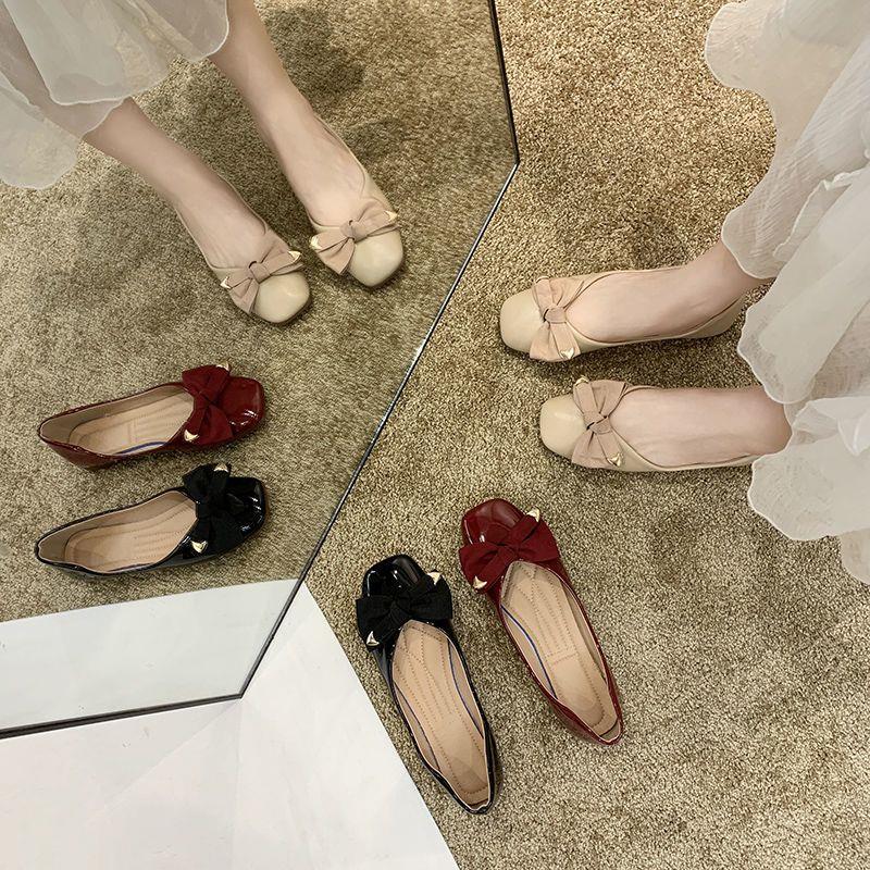 女鞋2026年新款ins潮孕妇妈妈鞋皮鞋春秋百搭平底平跟防滑单鞋