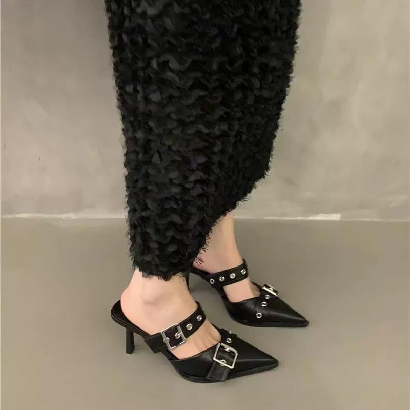 欧美风银色小众包头凉拖鞋女2026年春夏新款尖头皮带扣细跟高跟鞋