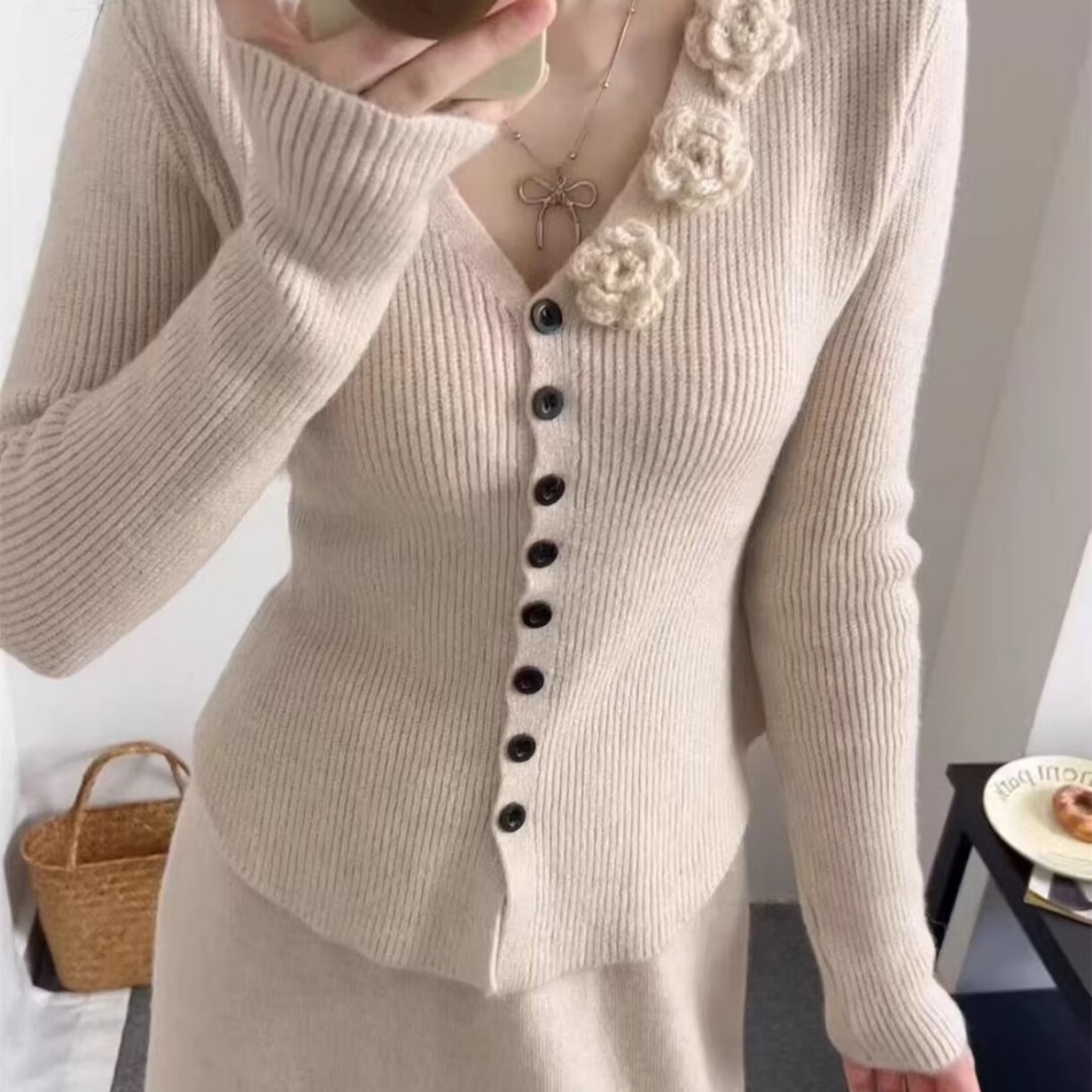 秋冬穿搭一整套针织两件套女立体花朵修身显瘦开衫半身裙毛衣套装
